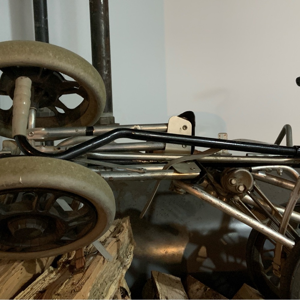 Pull cart